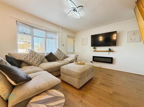 2 bed Terraced for sale Image 5