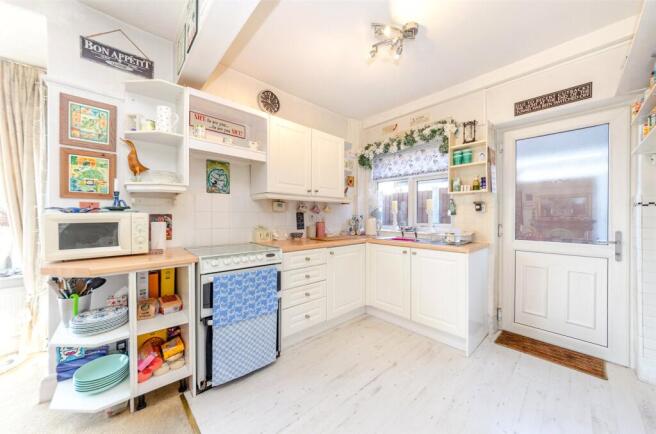 St. Davids Road, Penrhyn Bay, Llandudno, Conwy, LL30 photo 4