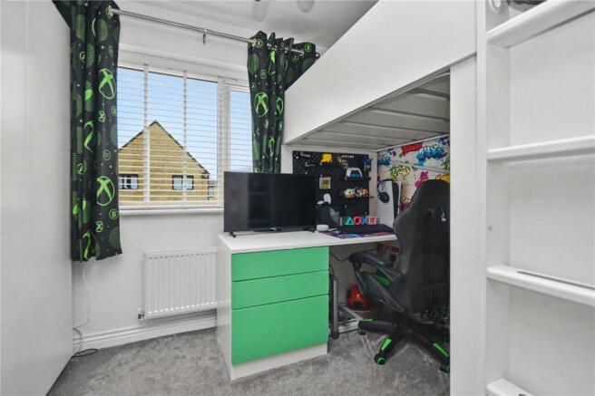 4 bed Detached for sale Image 7