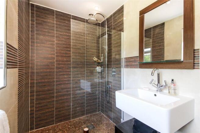 Bed 1 En-Suite