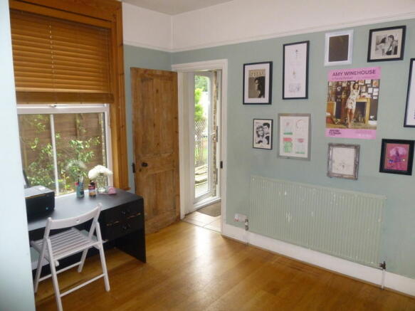 Photo 6