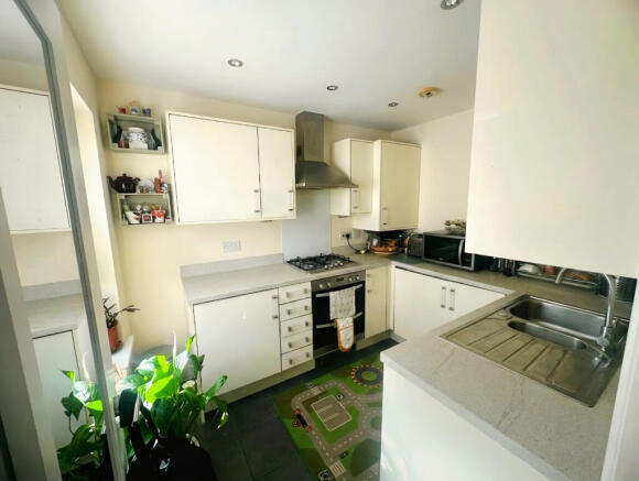 Kitchen 1
