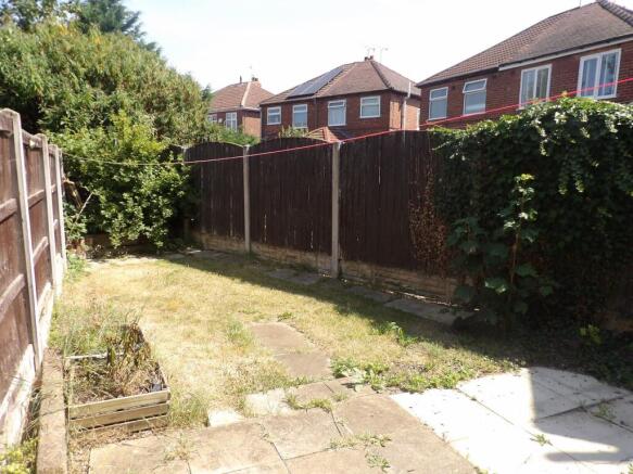 2 bed Semi-Detached to rent Image 8