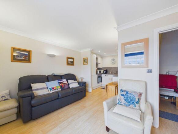 2 bed Apartment for sale Image 8