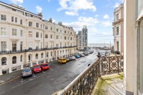 Flat 5, 20, St Aubyns, Hove BN3 2TD