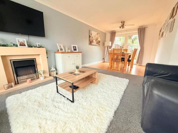 Timberley Drive, Grimsby, DN37 photo 4