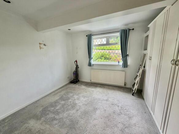 3 bed Semi-Detached Bungalow for sale Image 8