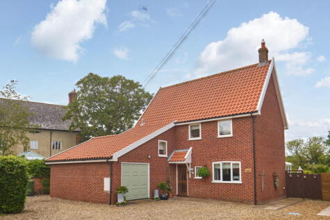 Crown Street, Banham NR16