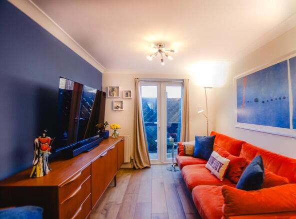 To Book A Viewing Call TPS Lostwithiel on 01208 87