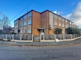 12, Benleigh House, Marina Avenue, Rayleigh SS6 9JQ