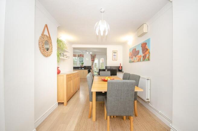 Dining room.jpg