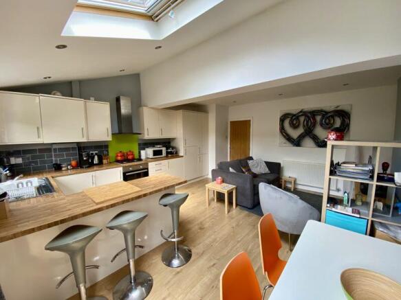 Family/Dining Kitchen