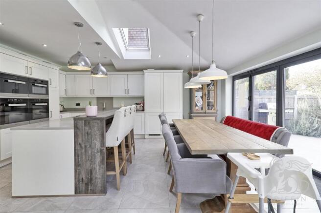 _MG_6243_4_5_easyHDR-interior3.jpg