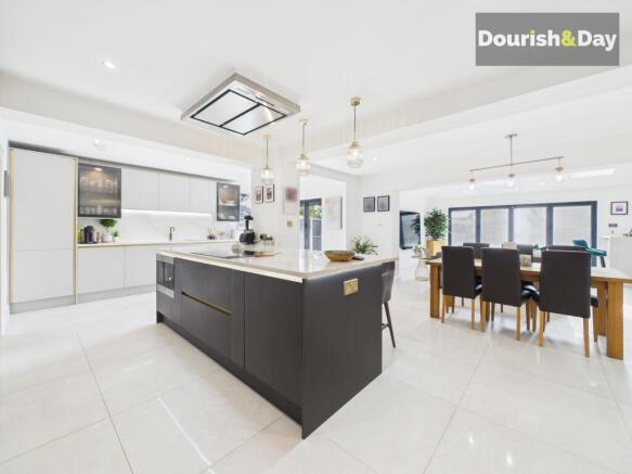 Open Plan Kitchen / Living Diner