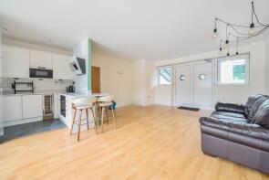 18, Sycamore Court, Royal Oak Yard, London SE1 3TR
