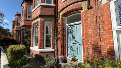 Mulcaster Crescent, Carlisle, CA3