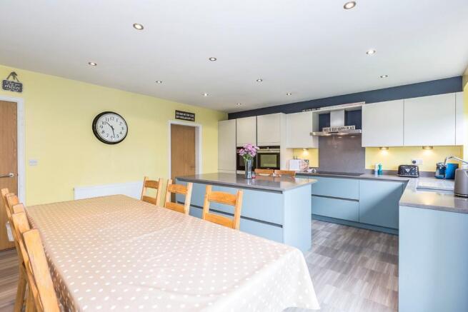 Kitchen/Diner/Family