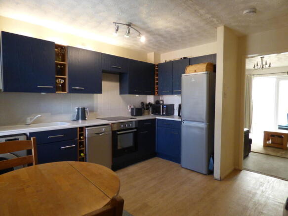 Photo 3