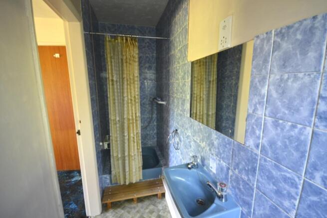 En-suite Shower/WC