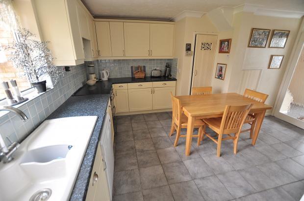 Kitchen/breakfast