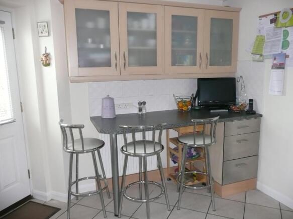 Photo 10