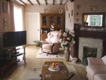 Spacious Lounge