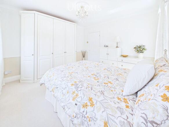 2 bed Semi-Detached Bungalow for sale Image 9