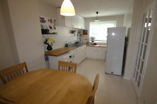 Kitchen/Dining Area