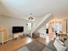 48, Bishopdale Close, Nine Elms, Swindon SN5 5UJ