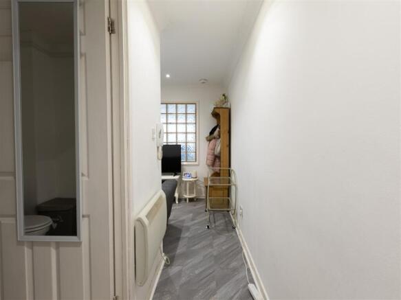 Kingsdale Court 3.jpg