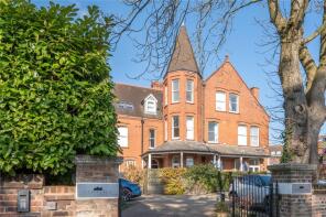4, 29 Cadoxton Place, Avenue Road, St. Albans AL1 3PY