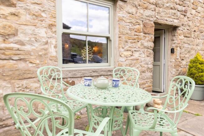 2 bed Cottage for sale Image 12