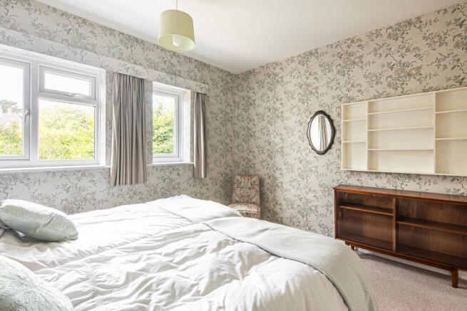4 bed Semi-Detached for sale Image 12