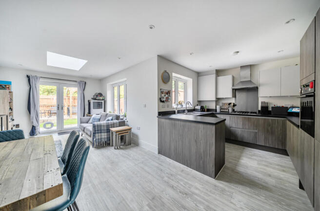 1362444-12-68e7dd...