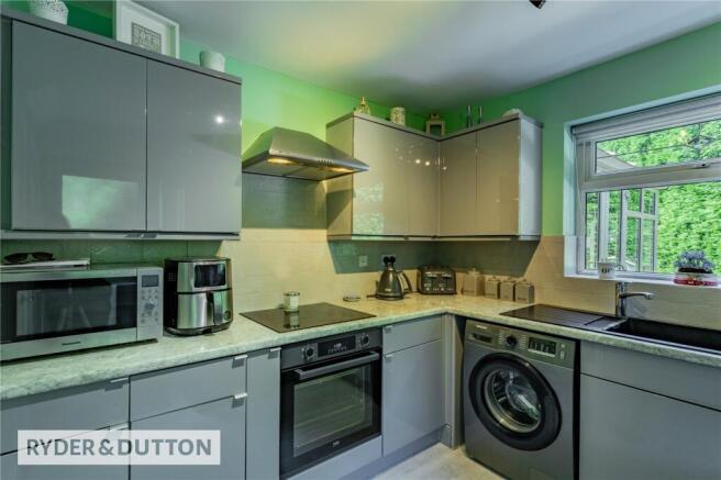3 bed Detached for sale Image 8