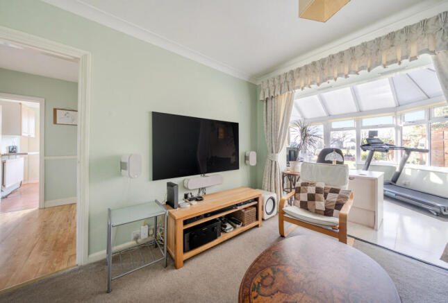 1395848-6-696a204...