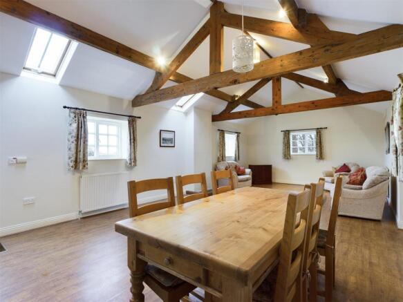 Dining Area.jpg