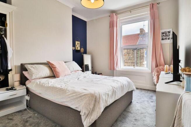3 bed Terraced for sale Image 5