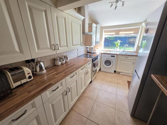 Dawson Road, Broadheath, Altrincham photo 5