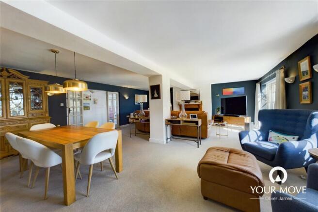 Vast Open Plan Sitti