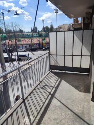 balcony front park
