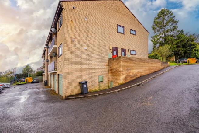 Hollybush Heights 14 new (2 of 2).jpg