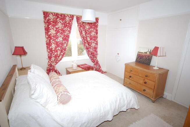 BEDROOM 2