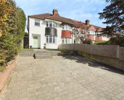 352, Westmount Road, London SE9 1NW