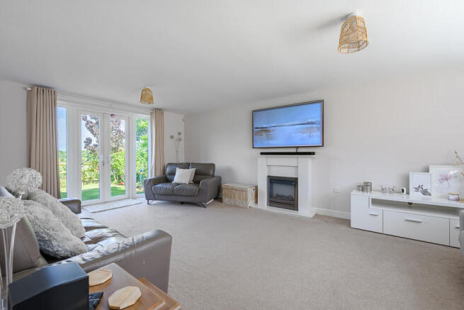 Lounge 1