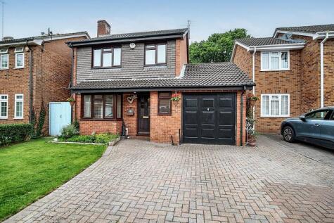 Saffron Close, Chineham, RG24