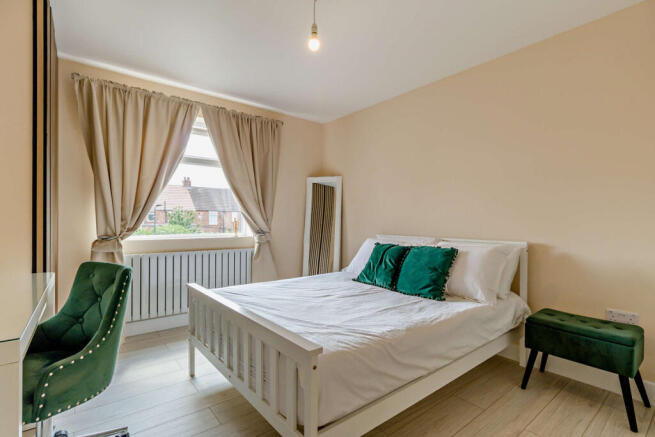 3 bed Semi-Detached for sale Image 12