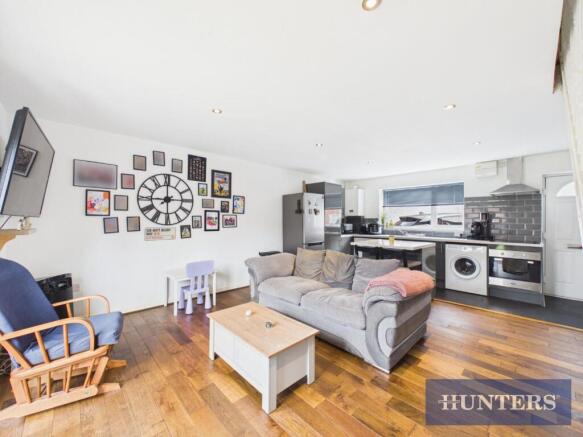 2 bed Terraced for sale Image 5