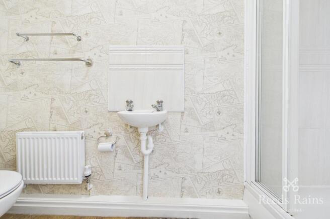3 bed Terraced for sale Image 6