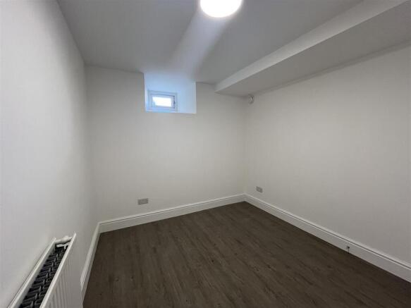 2 bed End of Terrace for sale Image 9